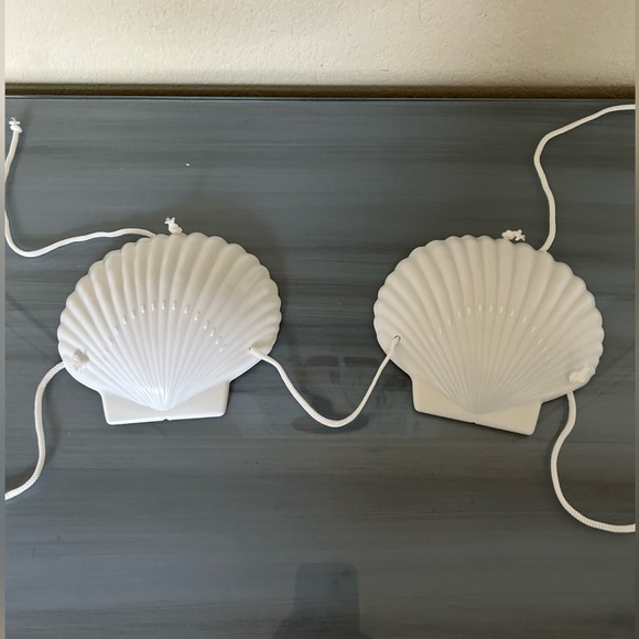 Other - NWOT shell bikini top